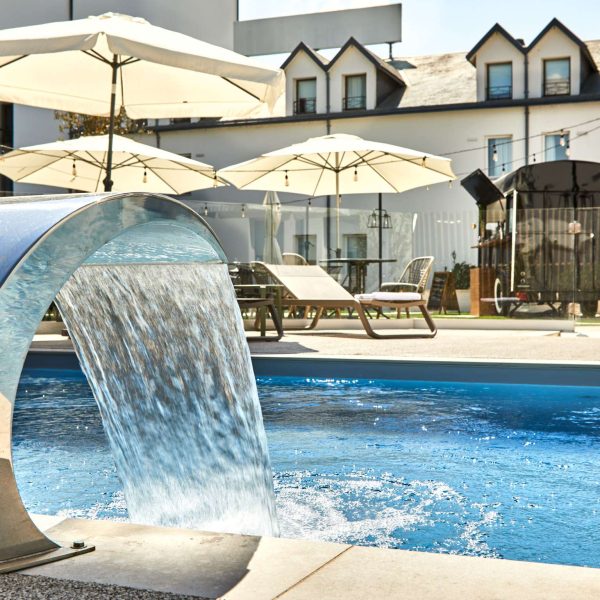 b815_ho_01_p_2048x1536